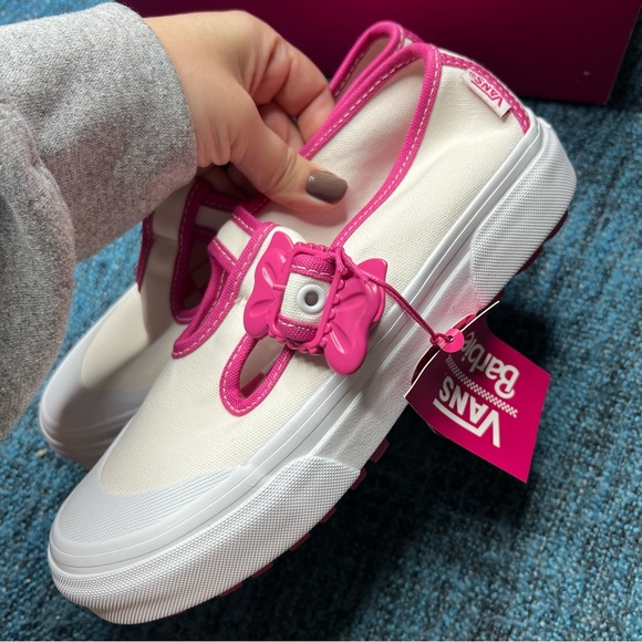 Vans x Barbie Style 93 DX Mary Jane Sneakers in White Pink Limited Edition - Picture 3 of 10